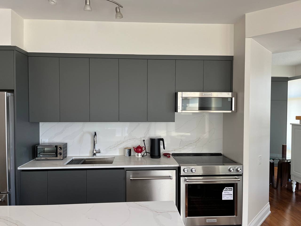 2191 Y, Yonge Eglinton, Toronto — custom cabinetry by Metrico